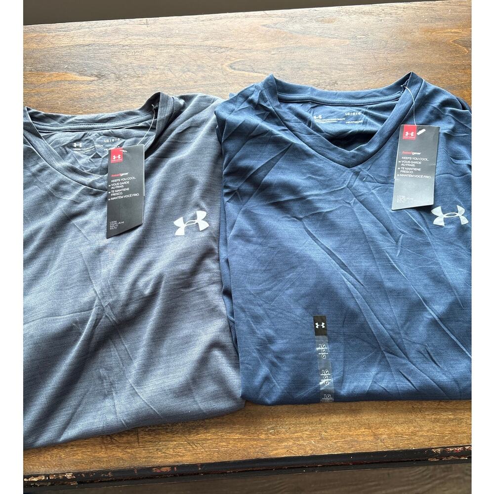 Under Armour Loose Fit Heat Gear V-Neck T-Shirt Lot of 2 NWT Blue Gray